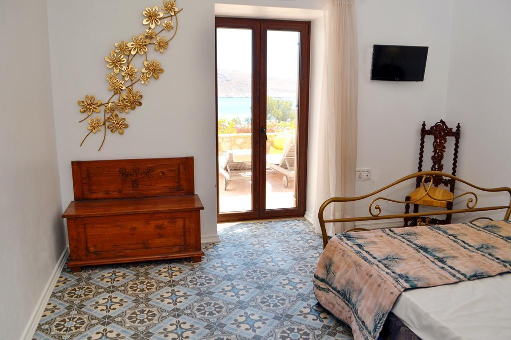 Belvedere private luxury beach villa Chalki Town Rum bild